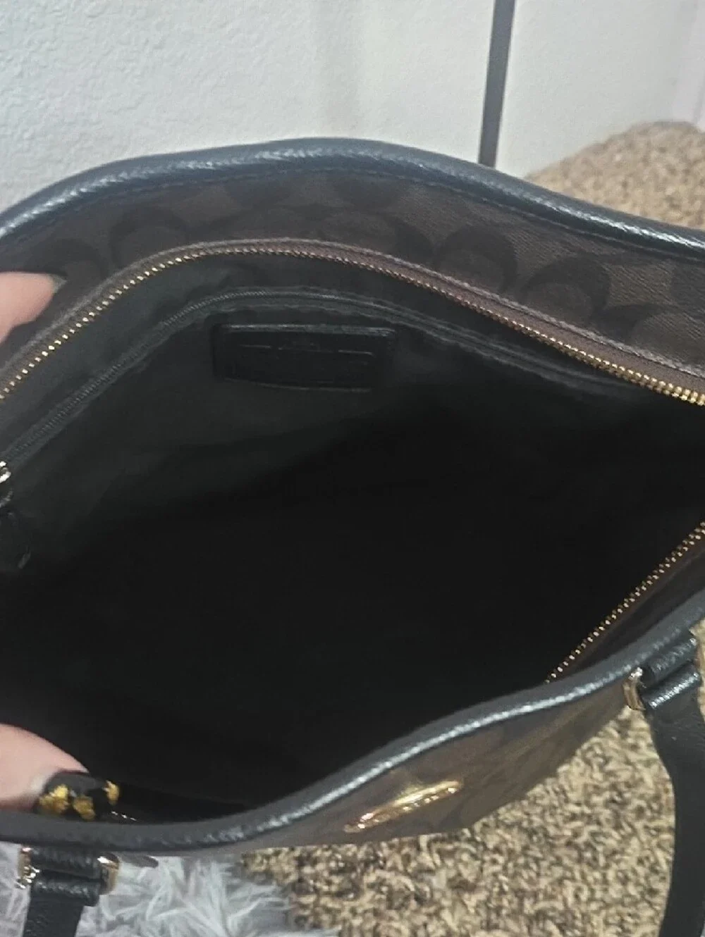 Coach Dark Brown & Black Mono Signature Medium Tote W/ Silver Hardware (EUC)🖤